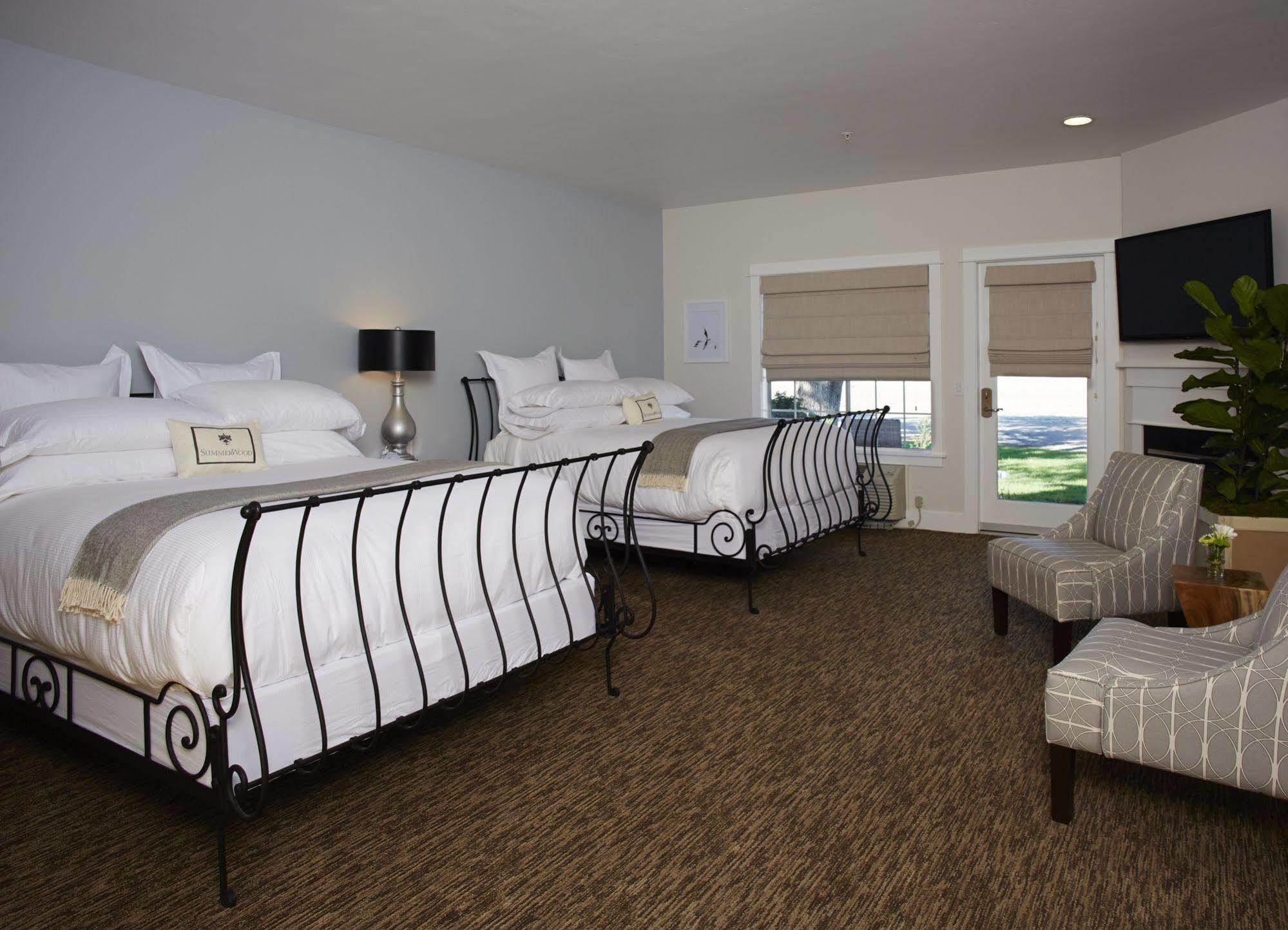 Summerwood Inn ปาโซโรเบิลส์ ภายนอก รูปภาพ