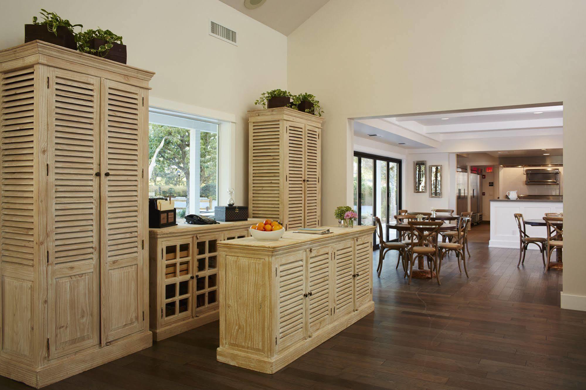 Summerwood Inn ปาโซโรเบิลส์ ภายนอก รูปภาพ